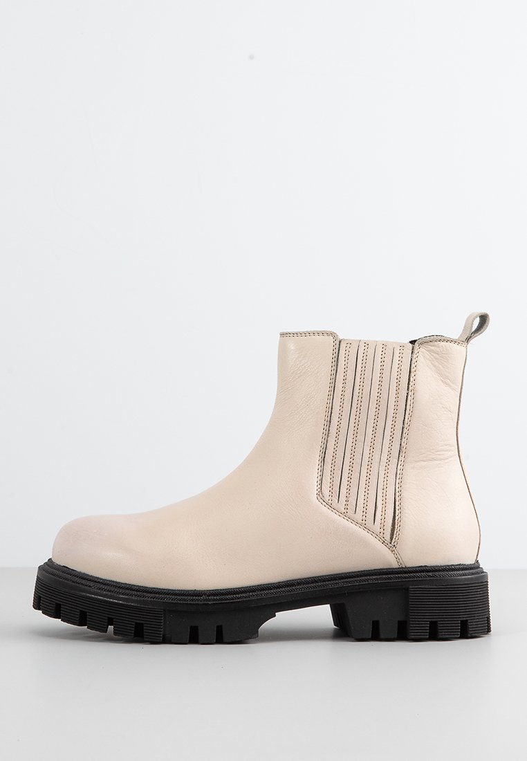 CAFèNOIR Enkellaarsjes met plateauzool crème CAFèNOIR Enkellaarsjes met plateauzool crème