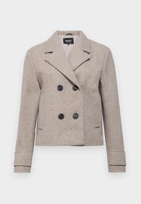 Nevybráno, mocha meringue detail melange