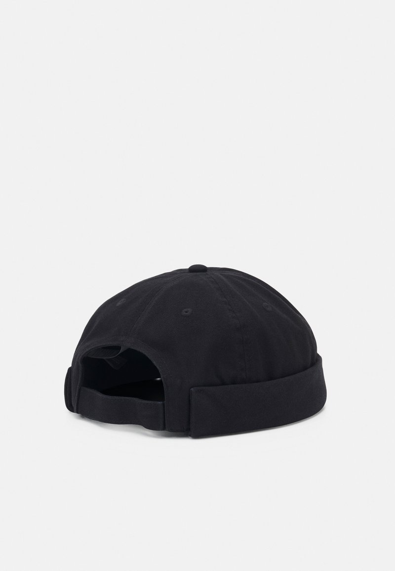 bonnet docker nike
