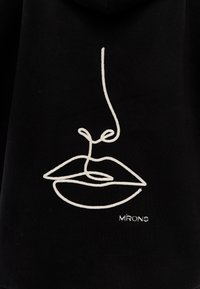 Unausgewählt, black