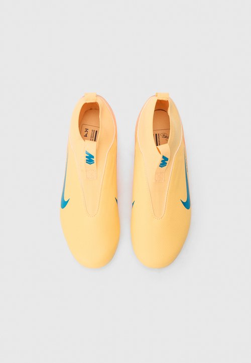 Nike JR MERCURIAL ZOOM SUPERFLY 10 ACAD AG KYLIAN MBAPPE - Firm-ground football boots - melon tint/neo turq/igloo — photo 4