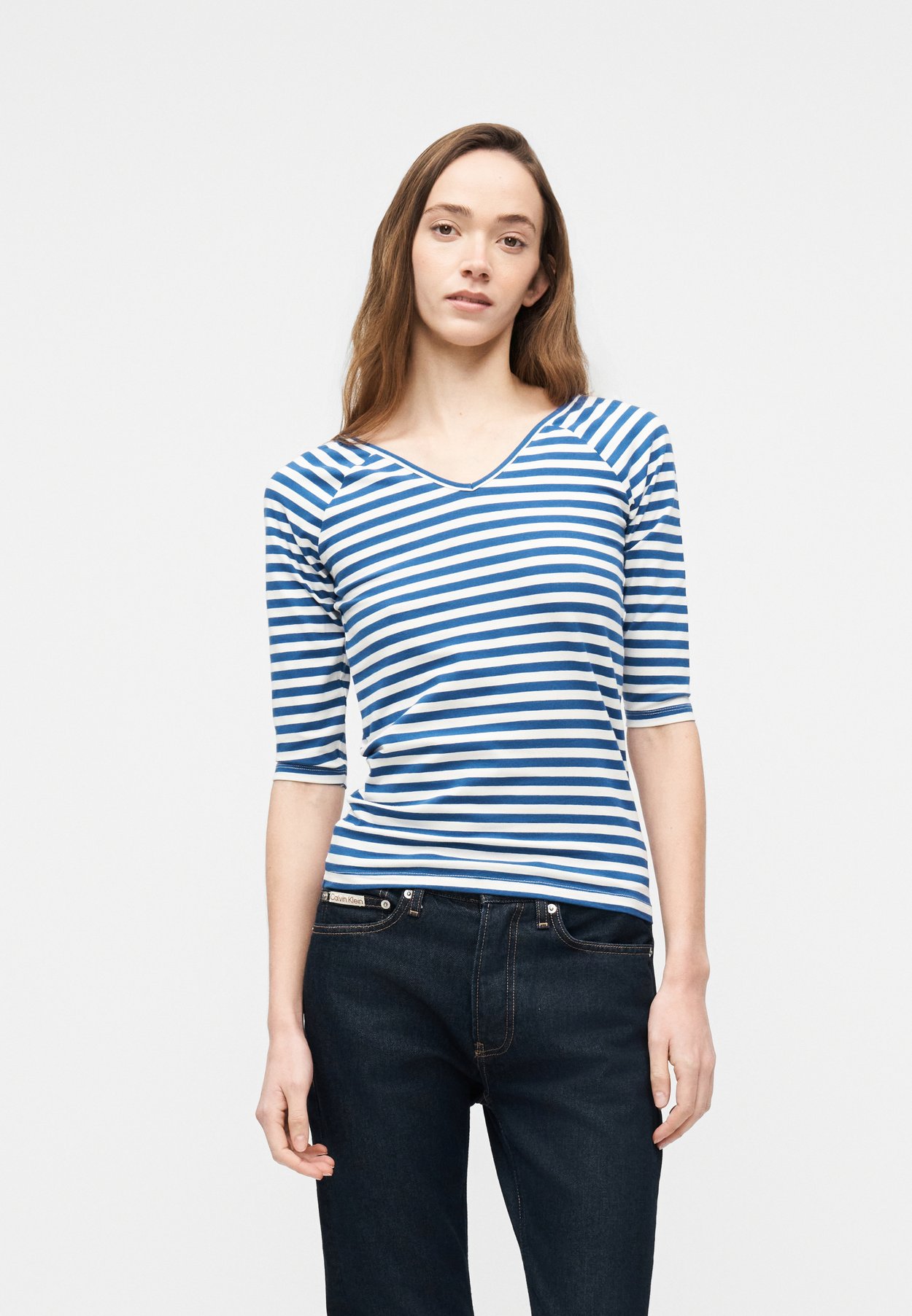 ONLFIFI V NECK
