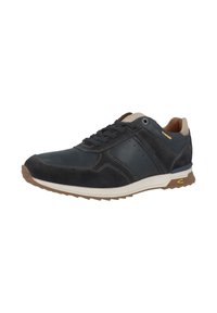 Donkerblauwe leren sneakers met een mix van gladde en suède texturen, contrasterende lichte stiksels en een rubberen zool met een gele accent.