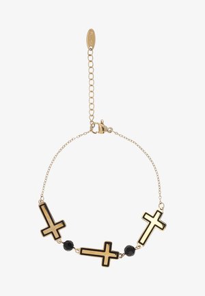 Bracciale a catena dorata con tre ciondoli a croce bordati di nero e due perle nere, dotato di chiusura a moschettone e una catenella regolabile.