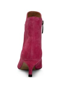 Shoe The Bear Kotníkové boty - pink