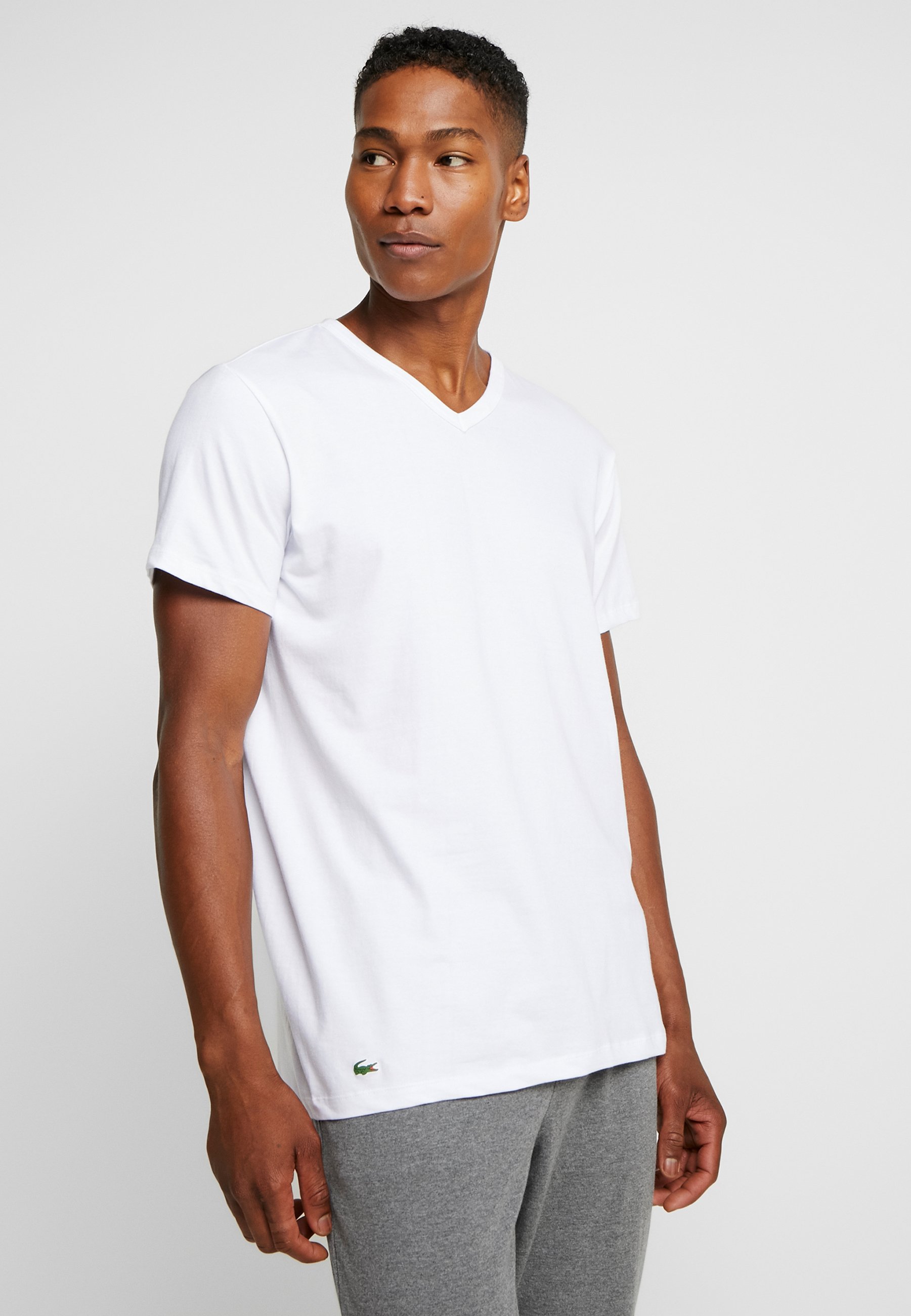 lacoste undershirt slim fit