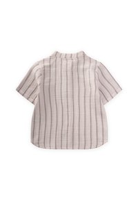 Camicetta a maniche corte in cotone beige chiaro con strisce verticali grigie, caratterizzata da un orlo dritto e un colletto piccolo e rigido.