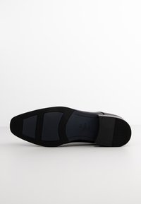 Dune London SATCHEL - Derbies & Richelieus - black