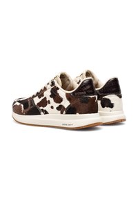 Woden Trainers - cow