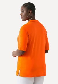 Ulla Popken SHORT SLEEVE - Polotričko - light orange