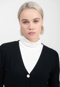 INFLUENCER V-NECK WITH PUFFED SLEEVES - Cardigan - black