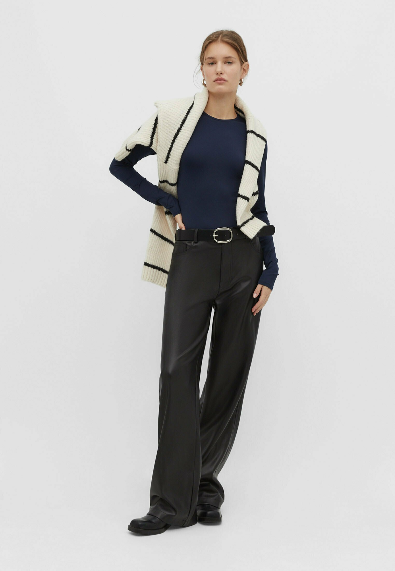 【SATIIIZ】Neddin Double Brushed Layered Warmer Long Sleeve Stradivarius - Bluzka z długim rękawem/granatowy - Zalando.pl
