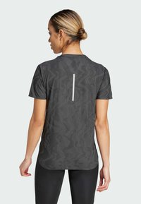 adidas Performance Camiseta estampada - black