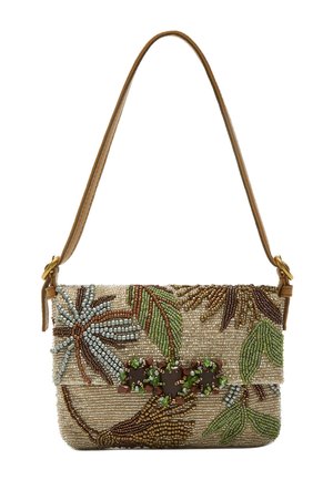 Piccola borsa beige con tracolla in pelle, decorata con perline verdi, marroni e blu che formano motivi floreali e foglie.