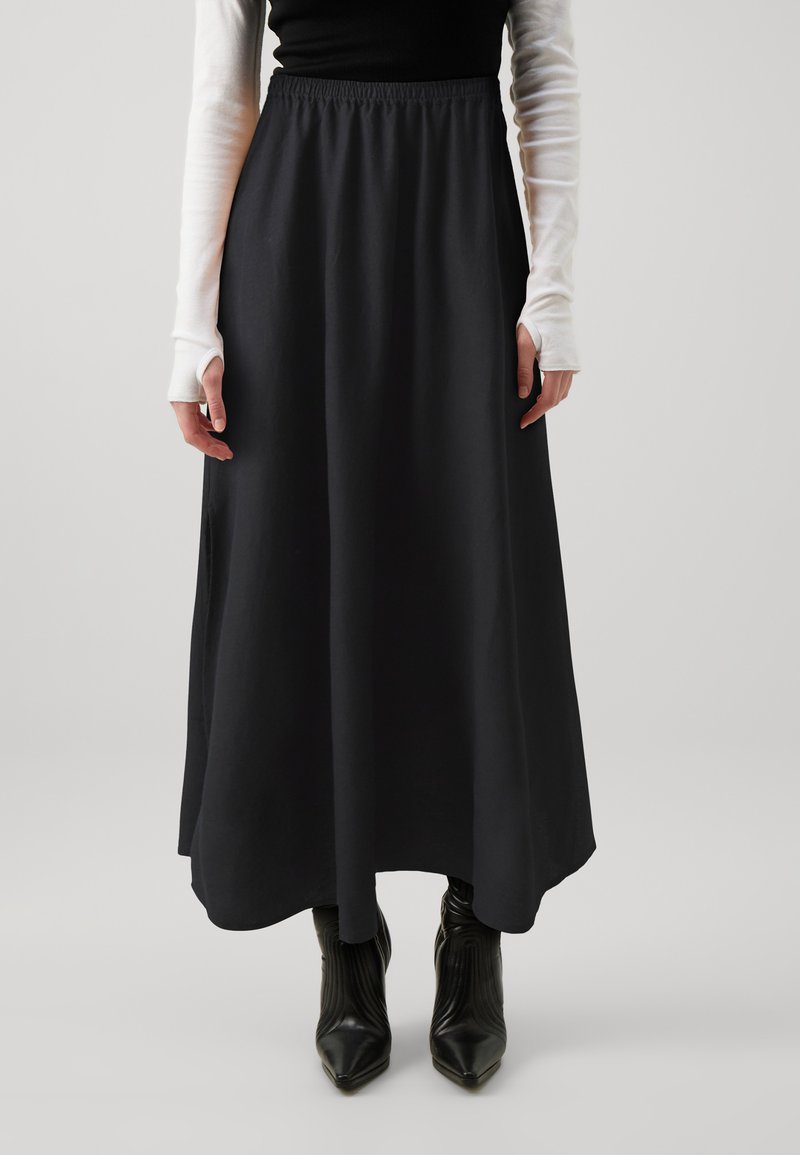 Pieces PCKLARISA LONG SKIRT - Maxi szoknya - black