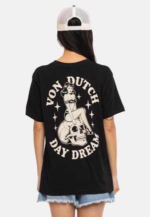Von Dutch, T-SHIRT FEMME LOOSE COL ROND PRINT DEVANT ET DOS PIN UP - T-shirt imprimé - noir