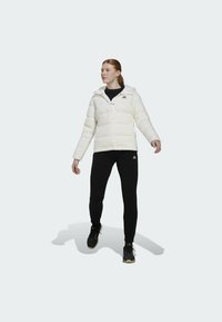 adidas Sportswear HELIONIC biały