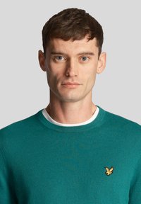Lyle & Scott CREW NECK - Maglione - court green