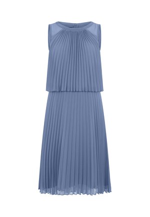 Vestido midi plisado sin mangas en azul polvo con corpiño de capas y escote redondo, hecho de tela ligera y semi-transparente.