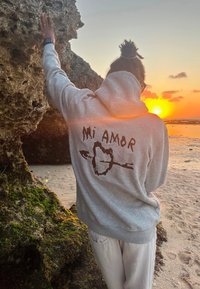 Mira Paris MI AMOR BACK EMBROIDERY - Felpa con cappuccio - grey