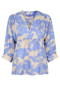 Světle modrá blůza s béžovým abstraktním vzorem, výstřih do V, tříčtvrteční rukávy se skládacími manžetami a volný střih.
