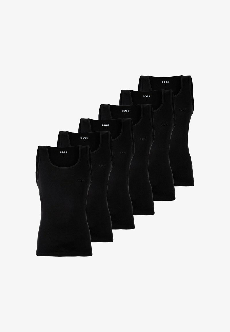 Six débardeurs noirs en coton, avec un col rond et sans manches. Chaque débardeur présente un logo discret sur la poitrine.