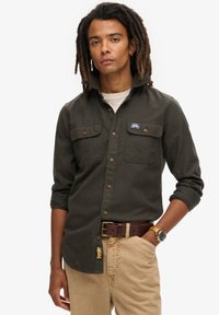 Superdry & Co Lichte jas - chive green