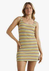 Gestreiftes Kleid mit quadratischem Ausschnitt, taillierter Passform, aus strukturiertem Stoff in Grün, Braun und Creme.
