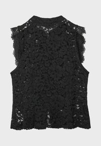 Blouse noire sans manches en dentelle avec motif floral et bords festonnés, posée à plat montrant le dos.