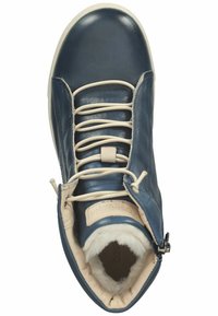 Blauwe leren enkellaars met crèmekleurige veters, voorzien van een ritsluiting en zachte bontvoering. Rond toe met een rubberen zool.
