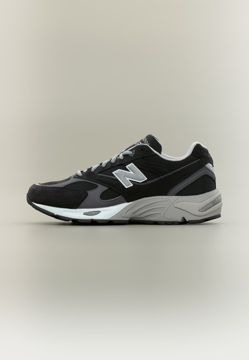 U880R black/castlerock/black