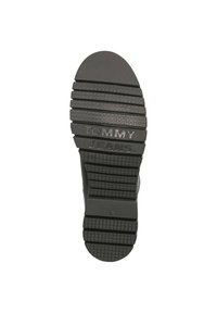 Tommy Jeans Zimní obuv - black