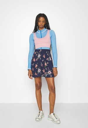 Vero Moda VMSIMPLY EASY SKATER SKIRT - Minisukňa - dark blue