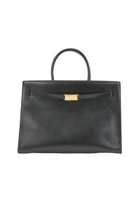 Svart läderhandväska med en strukturerad design, utrustad med ett handtag upptill och en låsdetalj i guldton. Slät yta med minimalistiska detaljer.