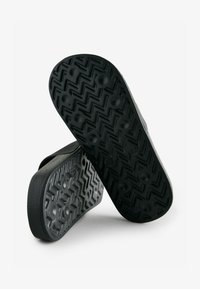 Valittu, black
