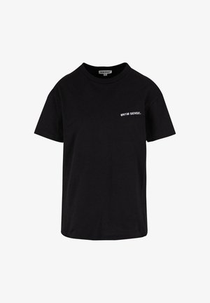 Schwarzes Baumwoll-T-Shirt mit Rundhalsausschnitt, kurzen Ärmeln und einem dezenten weißen Logo "9N1M SENSE" auf der linken Brustseite.