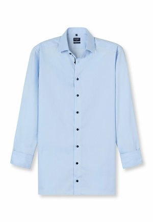 Helles blaues Langarmhemd aus glattem Stoff mit spitzem Kragen, schwarzen Knöpfen und geknöpften Manschetten. Schlichtes Design ohne Muster.