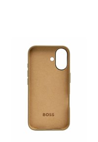 Brązowe etui na telefon o gładkiej fakturze, z otworem na aparat, oraz logo wygrawerowanym na dole. Zaokrąglone krawędzie i smukły design.