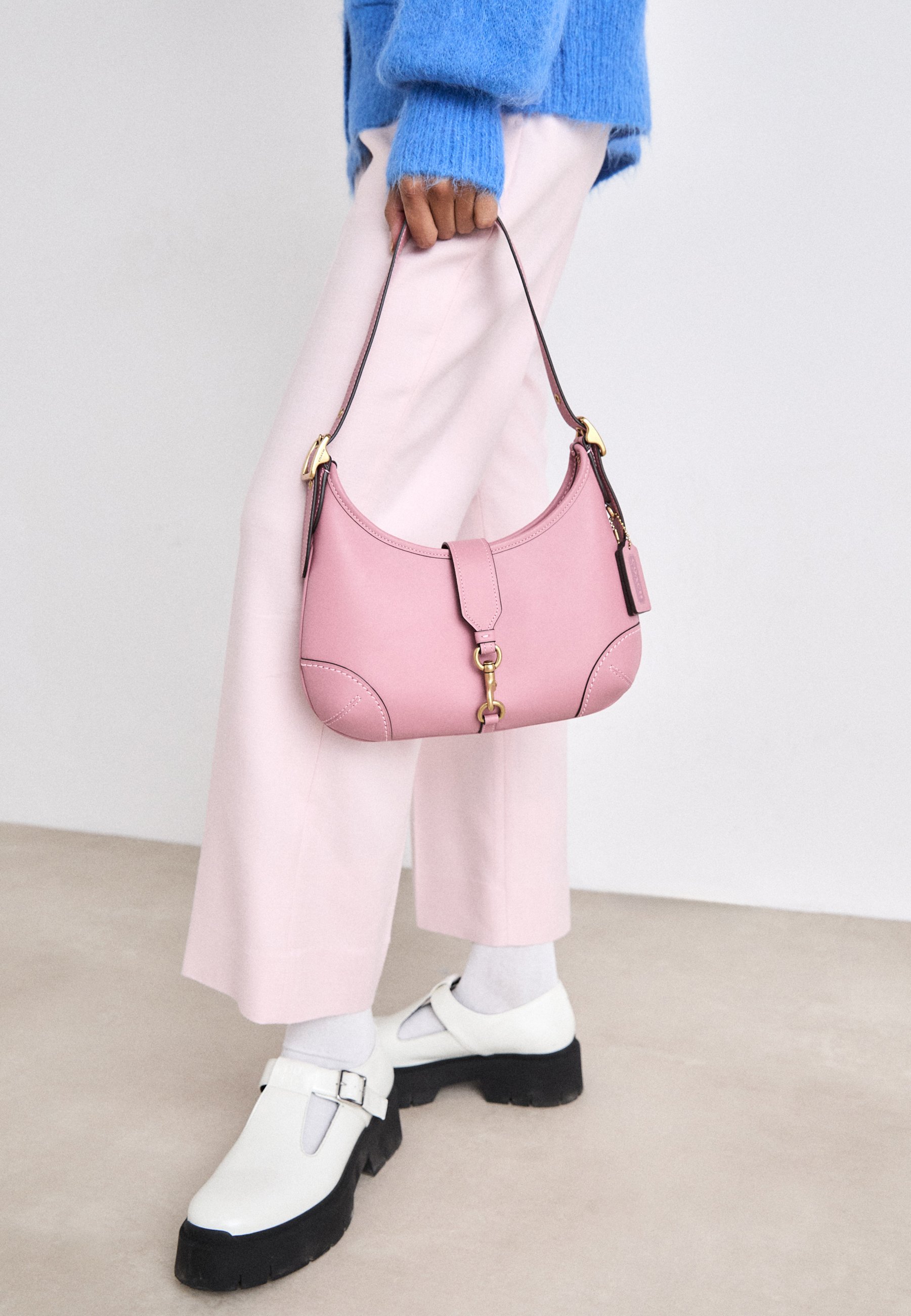 COACH ORIGINALS GLOVETANNED HAMPTONS HOBO - Handbag - true pink 
