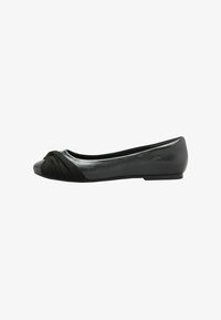 Nevybrané, black faux leather suede mix