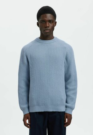 MIT RUNDHALSAUSSCHNITT REGULAR FIT - Džemper - dusty blue