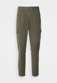 AUSTIN LIGHTWEIGHT - Pantalones cargo - fatigue green