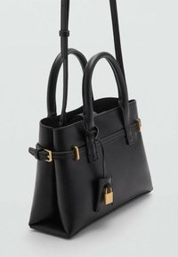 Mango HARVEY - Geantă de mână - black