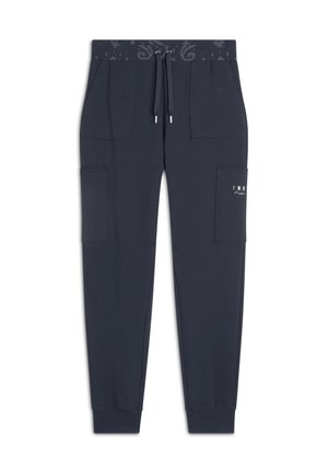 Pantaloni da tuta blu navy realizzati in misto cotone, caratterizzati da una vita elastica con cordino, tasche laterali cargo e polsini alle caviglie.