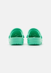 Crocs CLASSIC UNISEX - Mulas - pistachio