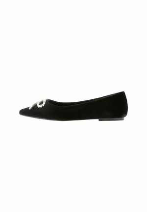 REGULAR FIT - FOREVER COMFORT POINTED TOE JEWELLED BOW  - Klasické baleríny  - black satin