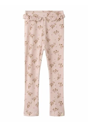Roze geribbelde legging met een bloemmotief van bruine bladeren en kleine roze bloemen, afgewerkt met een gerimpelde tailleband.