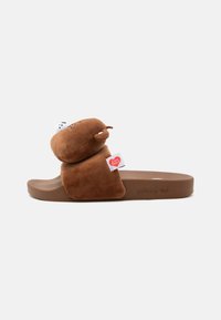 Unselected, dusky bronze/footwear white/preloved brown