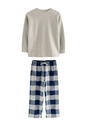 Szary top z długim rękawem wykonany z teksturowanej tkaniny z okrągłym dekoltem, zestawiony z granatowo-szarymi spodniami do pizamy w kratę z elastycznym paskiem w talii.