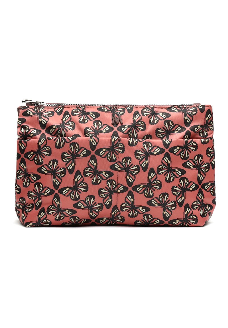 Rosa kosmetikpouch med fjärilstryck i svart och vitt. Har dragkedjestängning och en mjuk, texturerad yta med en samlad design.